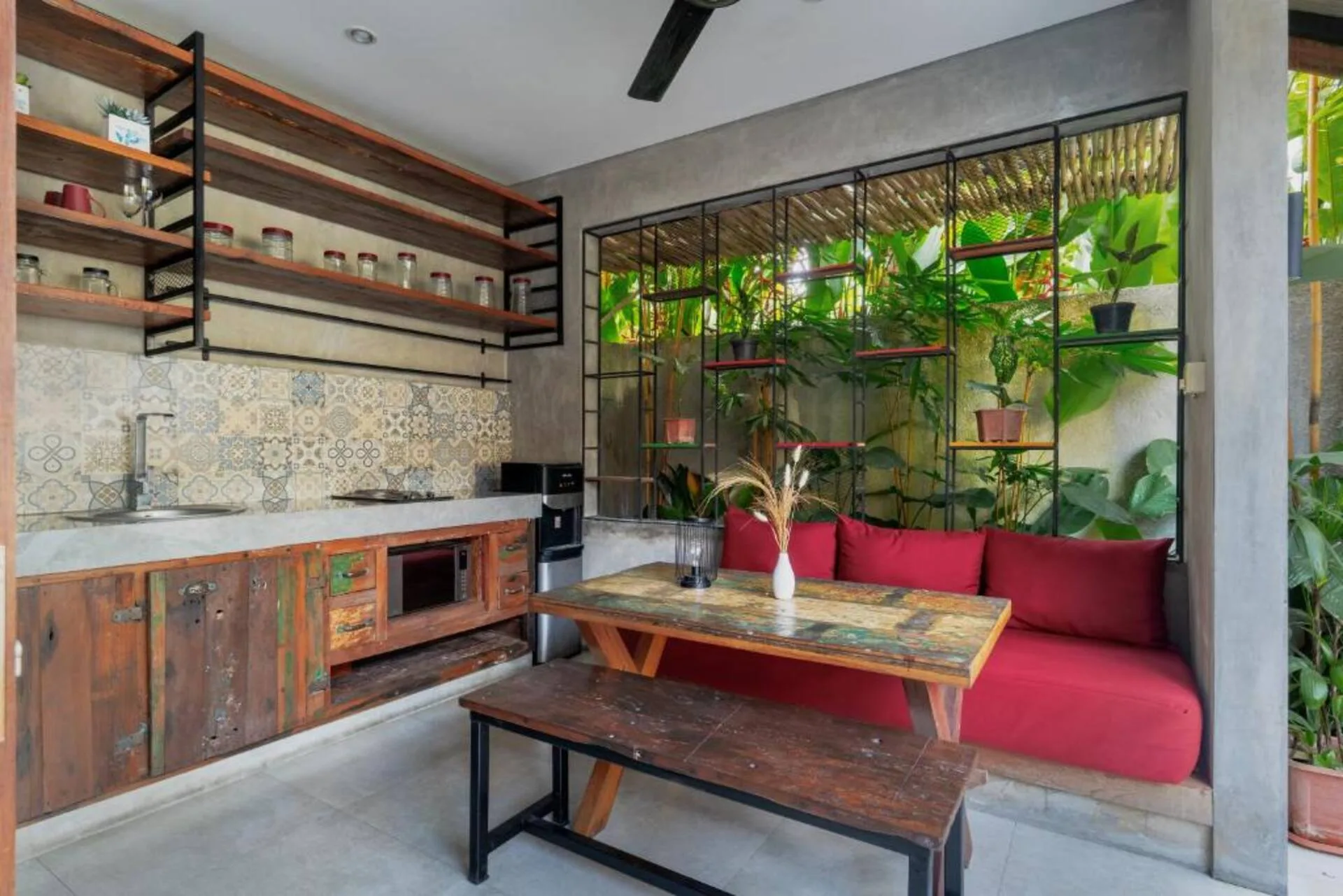 Seminyak Tropical-style 1 Bedroom Private Villa 4