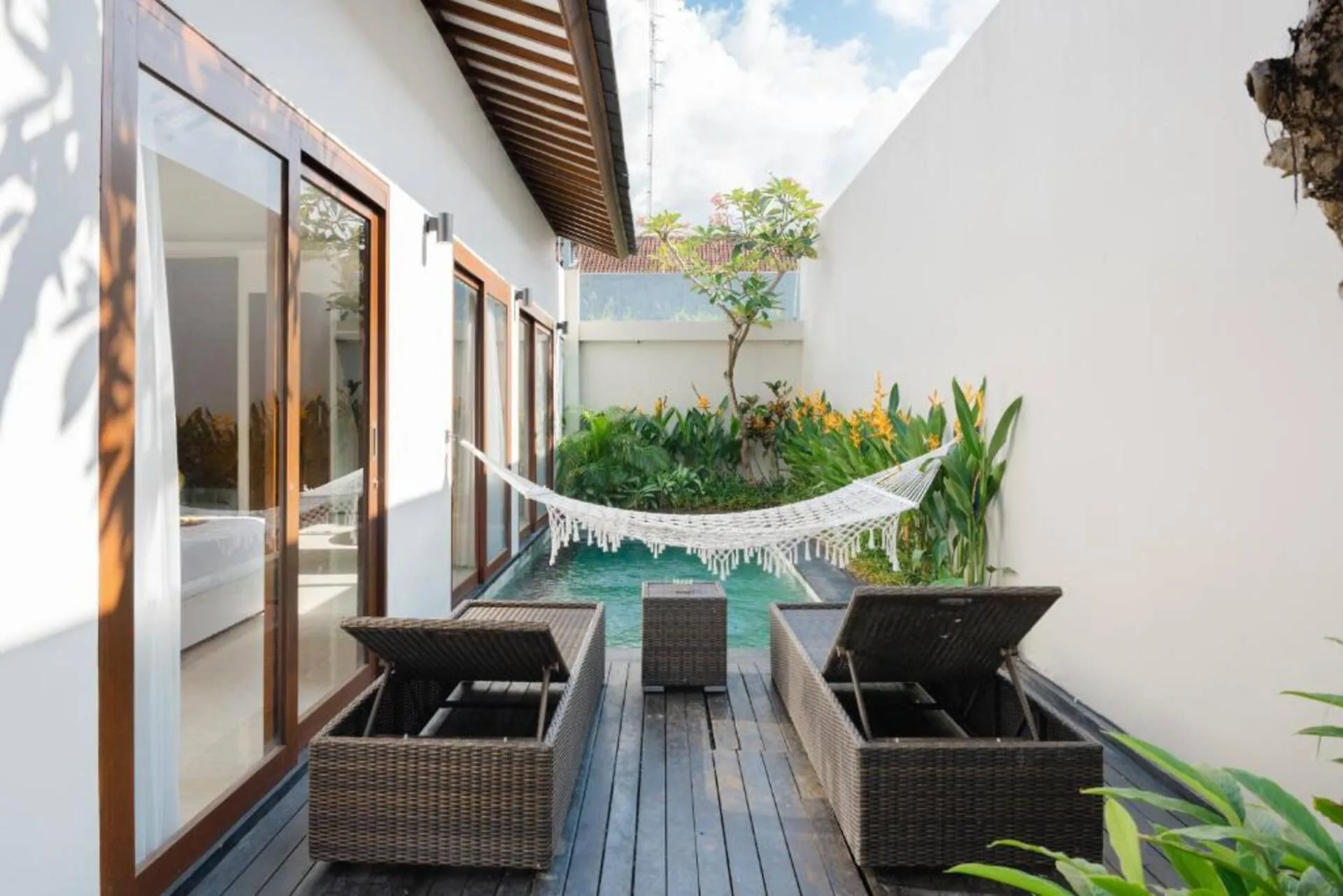 Escape 1 Bedroom Villa near Kuta Beach 2