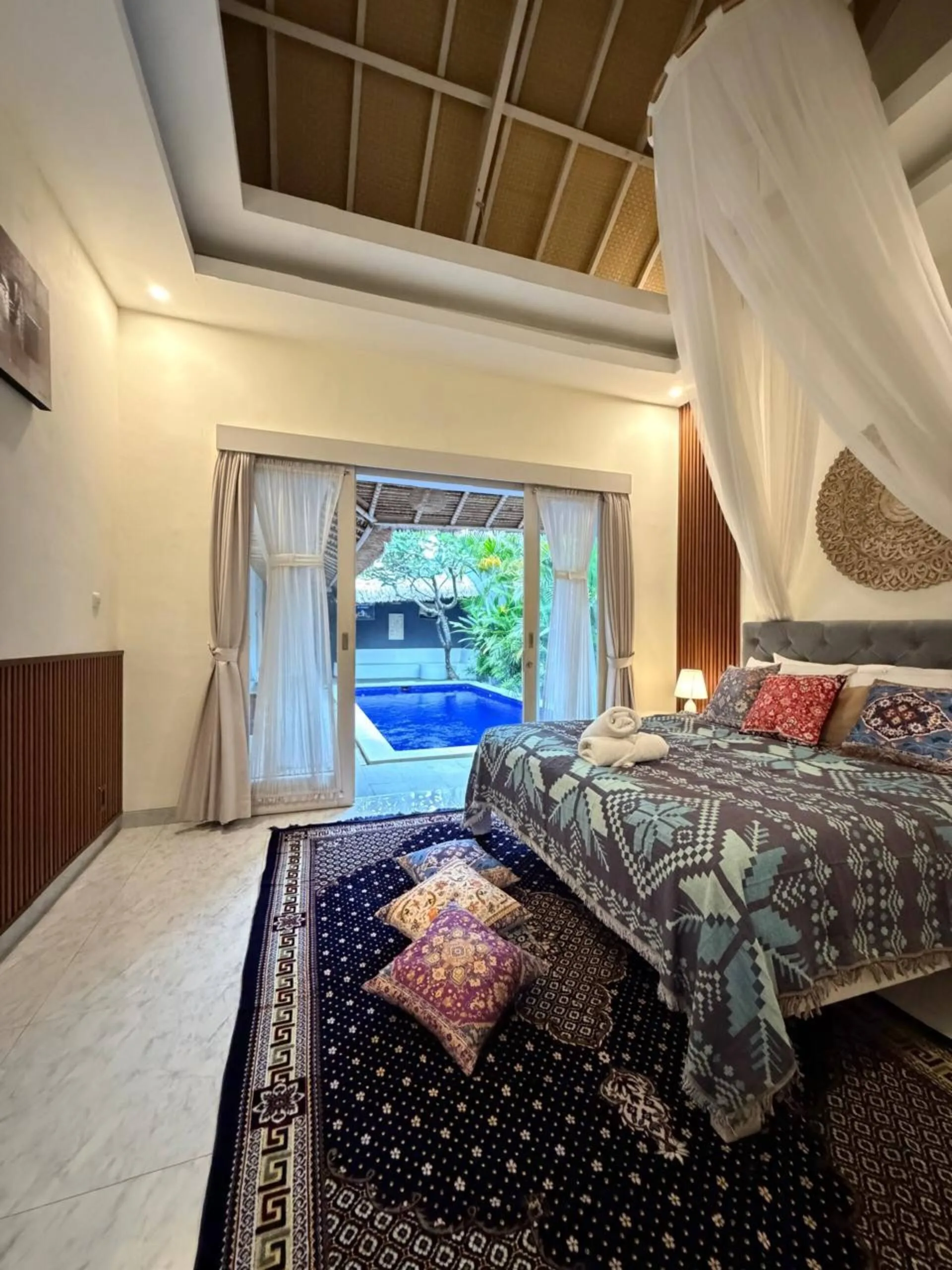 Hamra Poolside Haven 3 Bedroom Private Villa in Bali 4