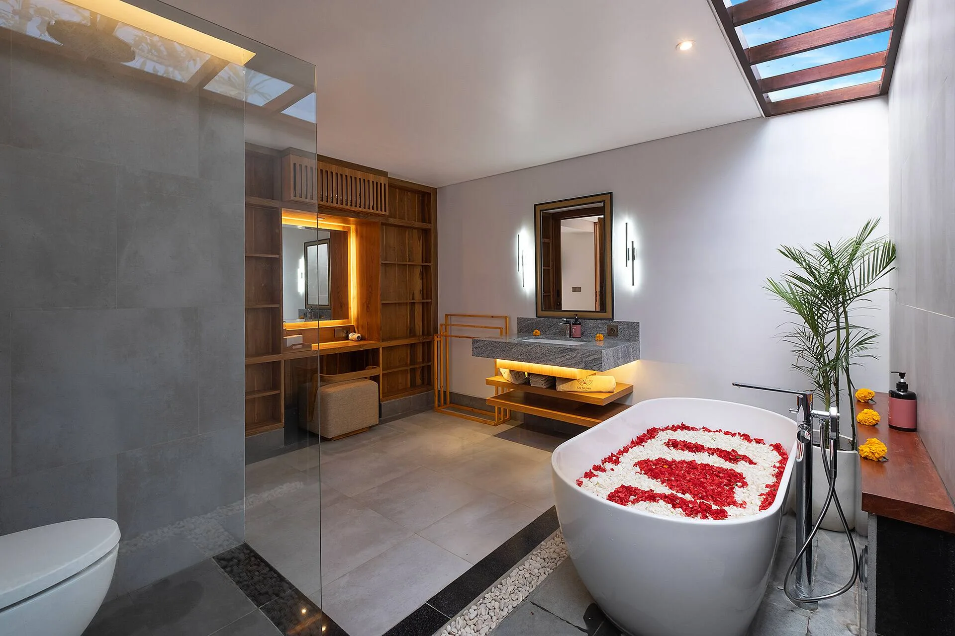 Canggu 1 Bedroom Villa near Echo Beach 2