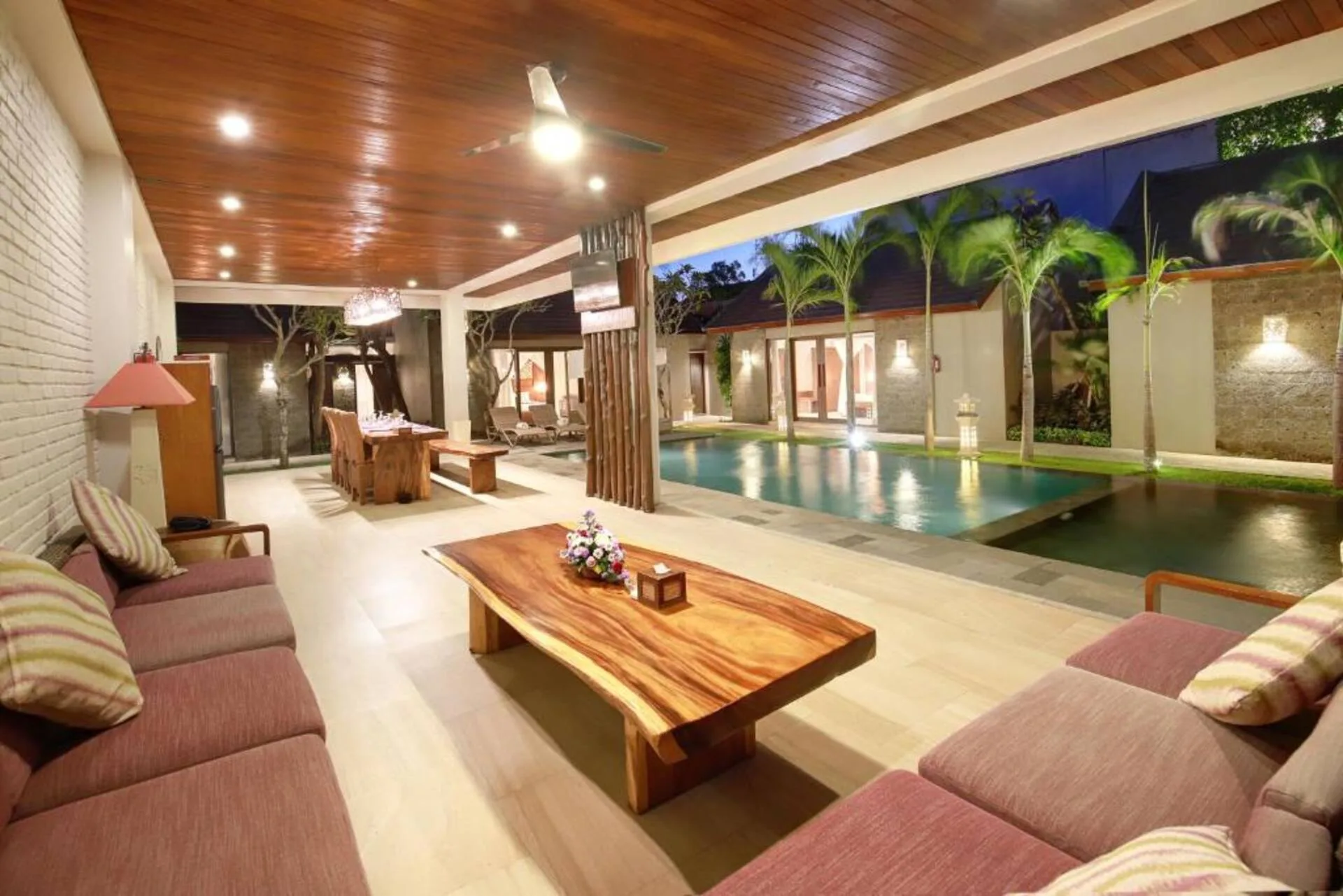 4 Bedroom Villa near Jimbaran Beach Incl Dine-in Bfast 4