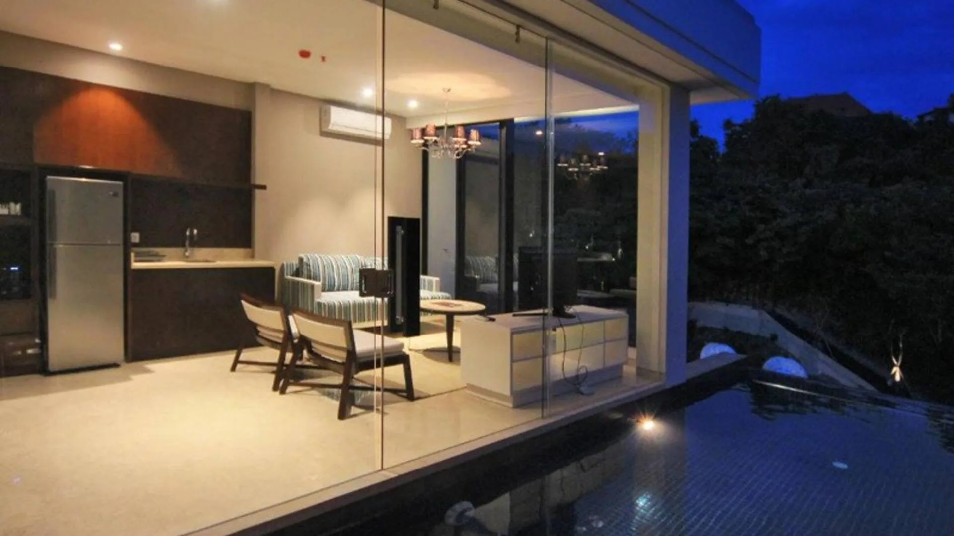 Modern Fitness Oasis Private Villa in Pecatu 5