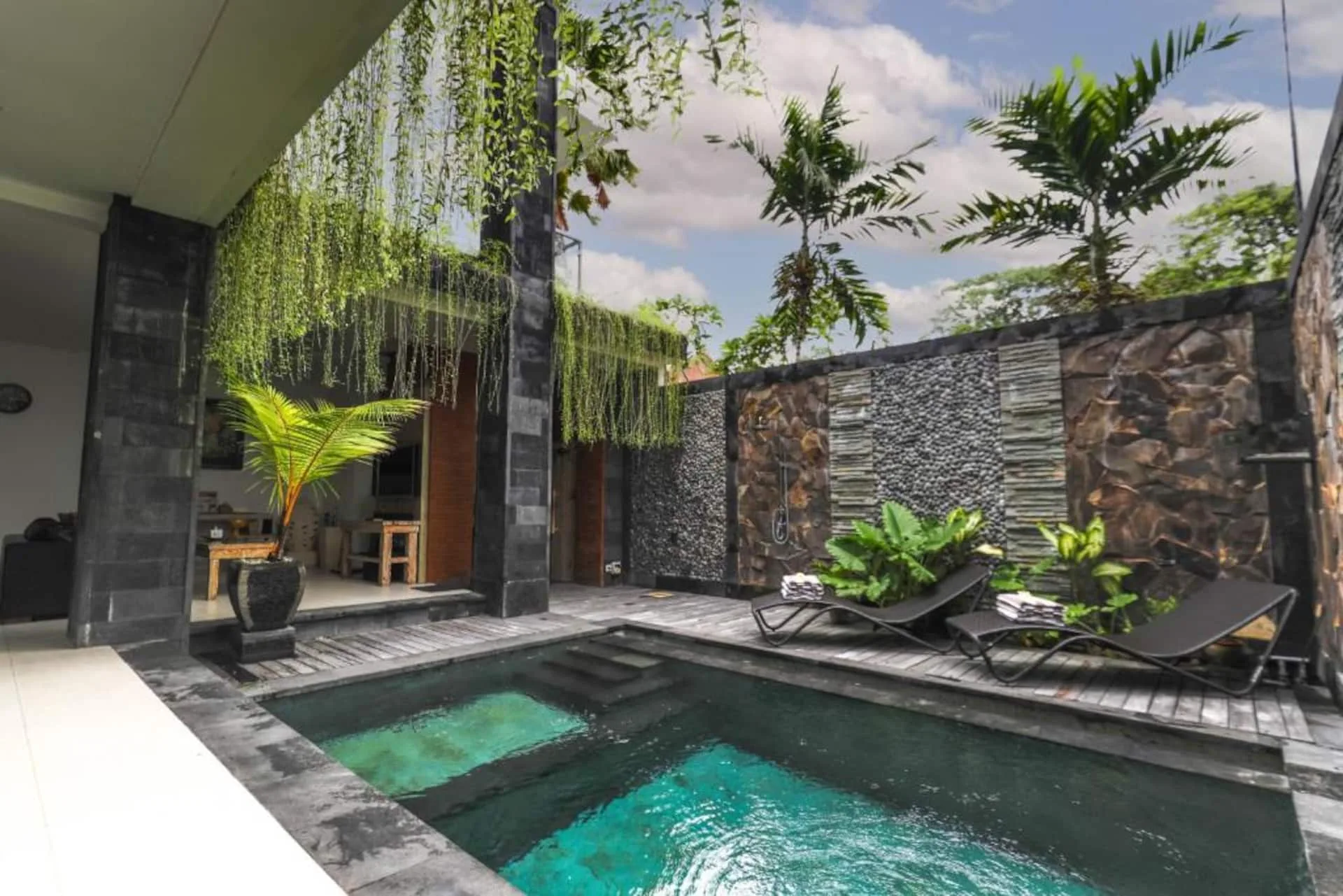 Promo | Affordable 1 Bedroom Villa 5 Mnts to Kuta Beach