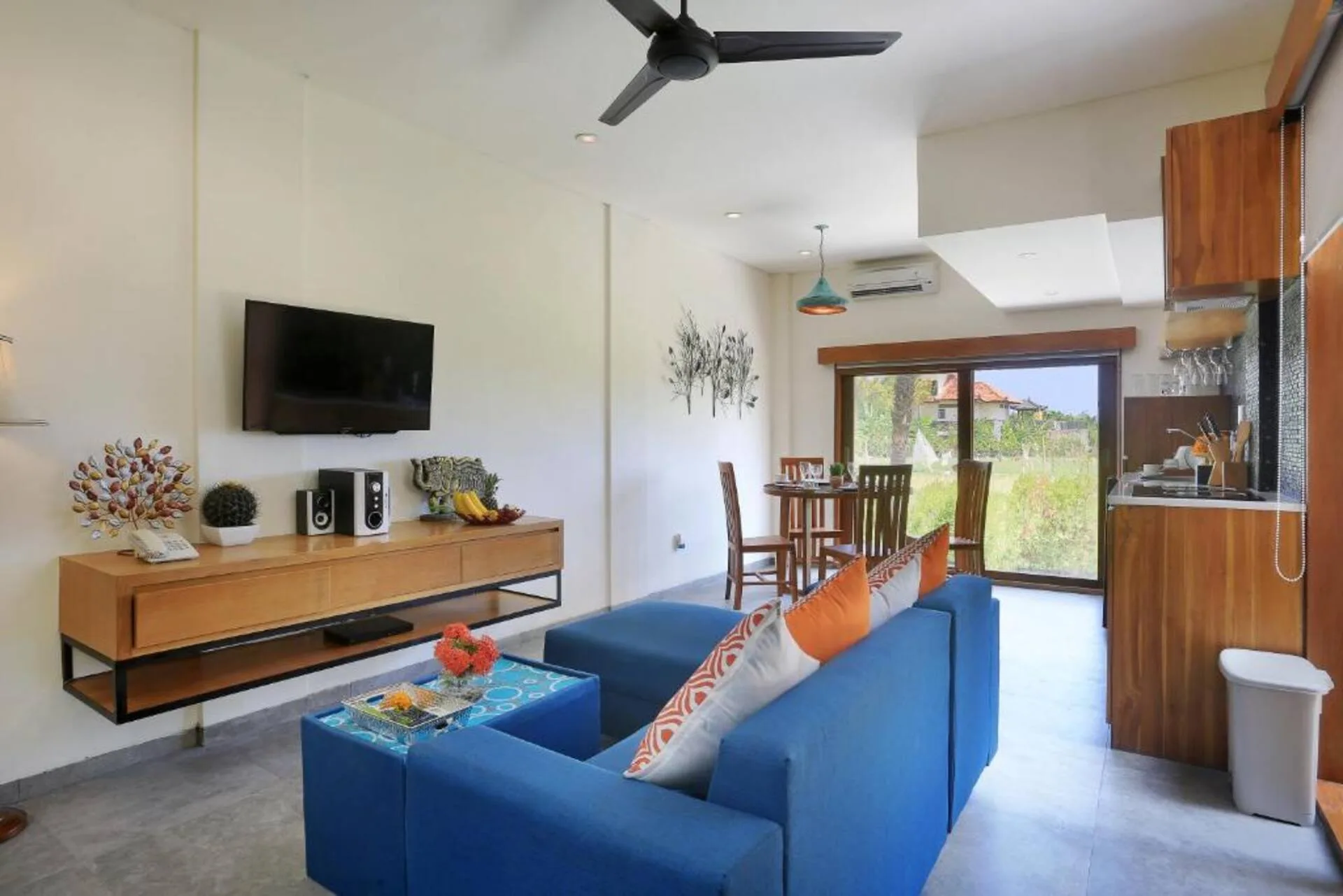 1 Bedroom Private Pool Villa near Beach in Seminyak 2