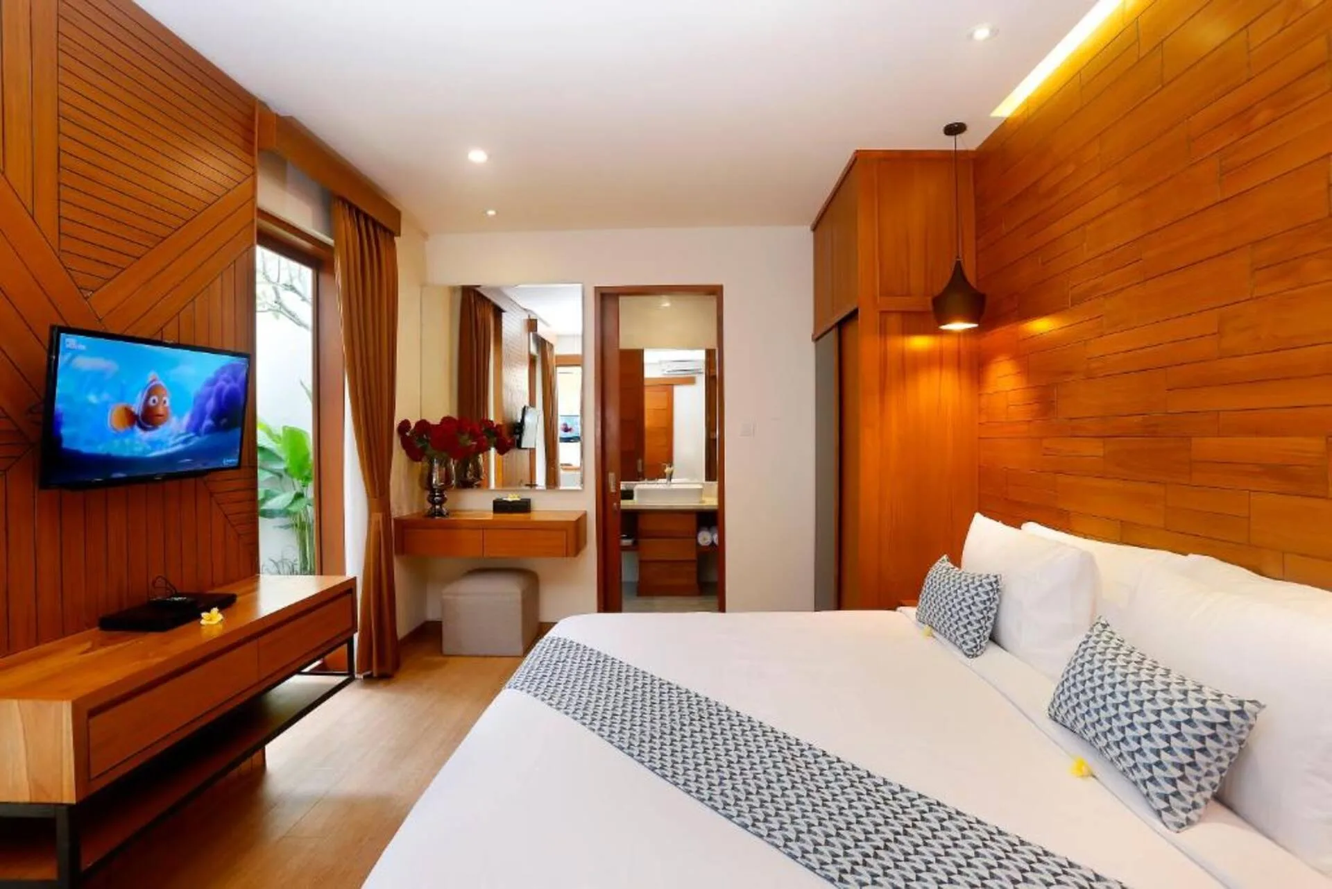 1 Bedroom Private Pool Villa near Beach in Seminyak 3
