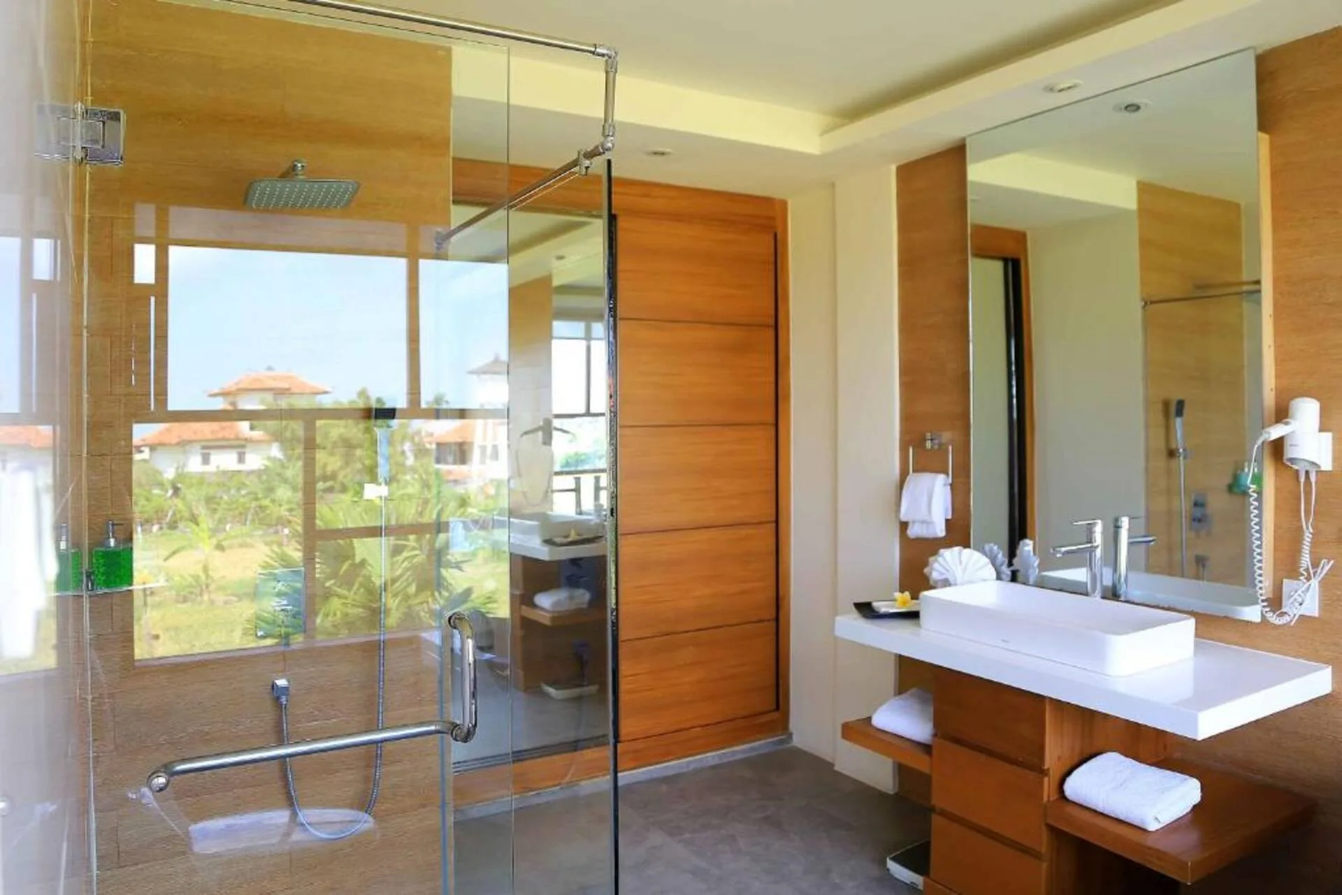 1 Bedroom Private Pool Villa near Beach in Seminyak 4