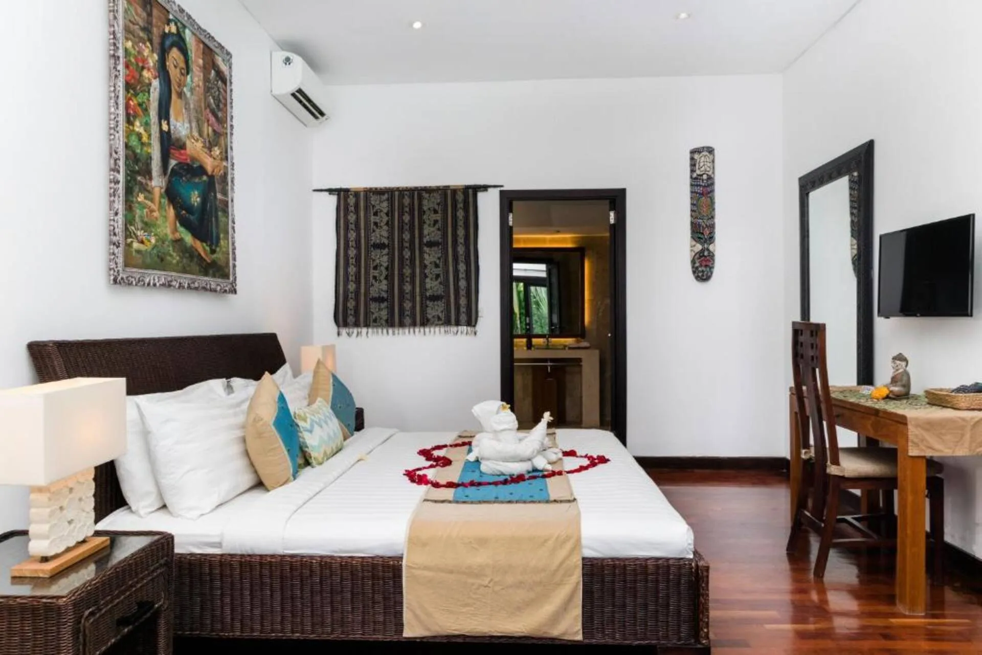 Grand Homestyle 2 Bedroom Private Villa in Benoa Bay 3